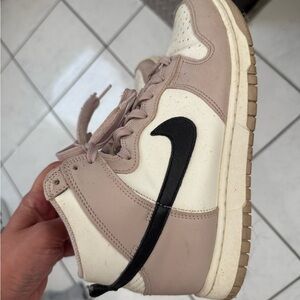 NEW AUTHENTIC NIKE DUNK HI  "FOSSIL STONE" US WOMEN'S  US 8.5